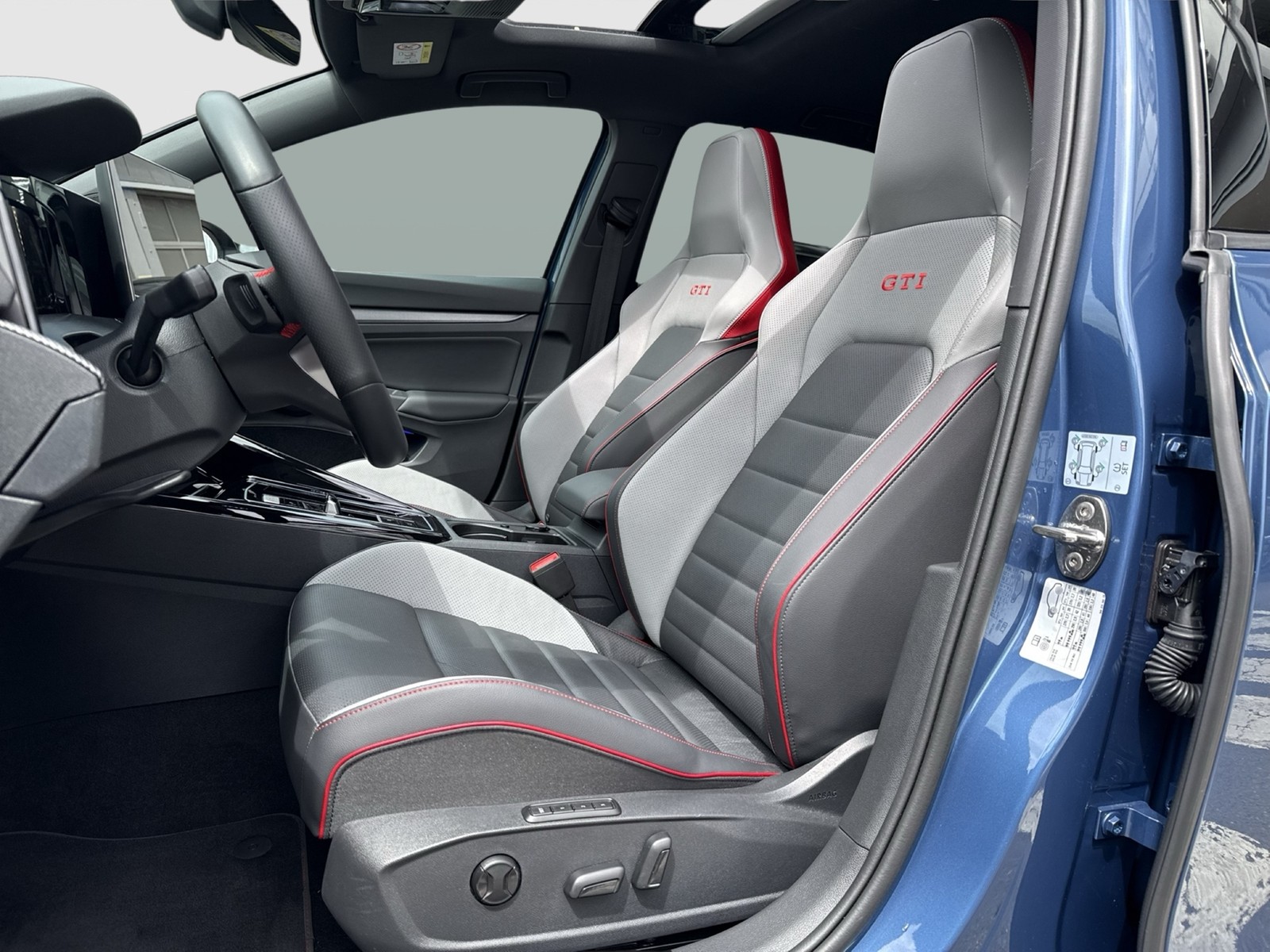 Volkswagen Golf 2.0 GTI CLUBSPORT LEDER PANO ALU19 HUD
