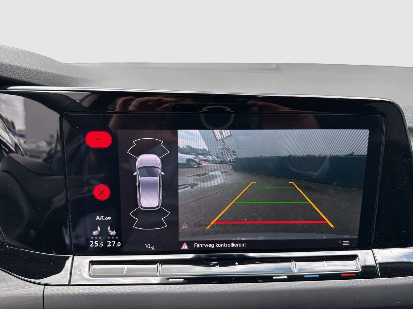 Volkswagen Golf VIII 1.5 STYLE CAM ACC LM18 LED+ NAVI