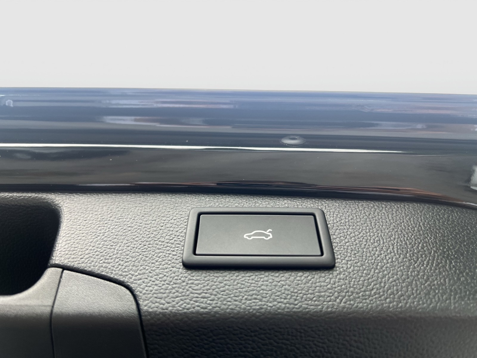 Skoda Superb Combi 1.5 iV SPORTLINE CAM ACC LM19 NAVI