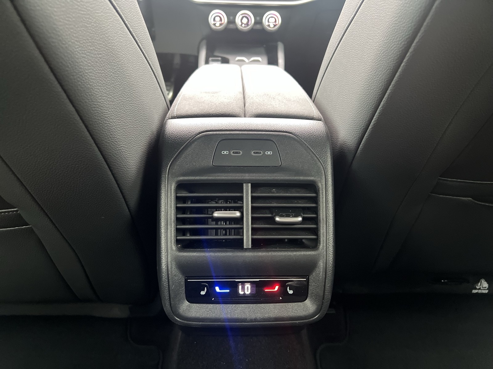Skoda Superb Combi 1.5 iV SPORTLINE CAM ACC LM19 NAVI