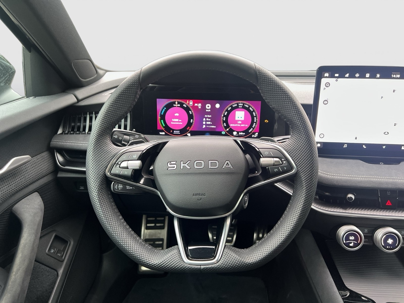 Skoda Superb Combi 1.5 iV SPORTLINE CAM ACC LM19 NAVI