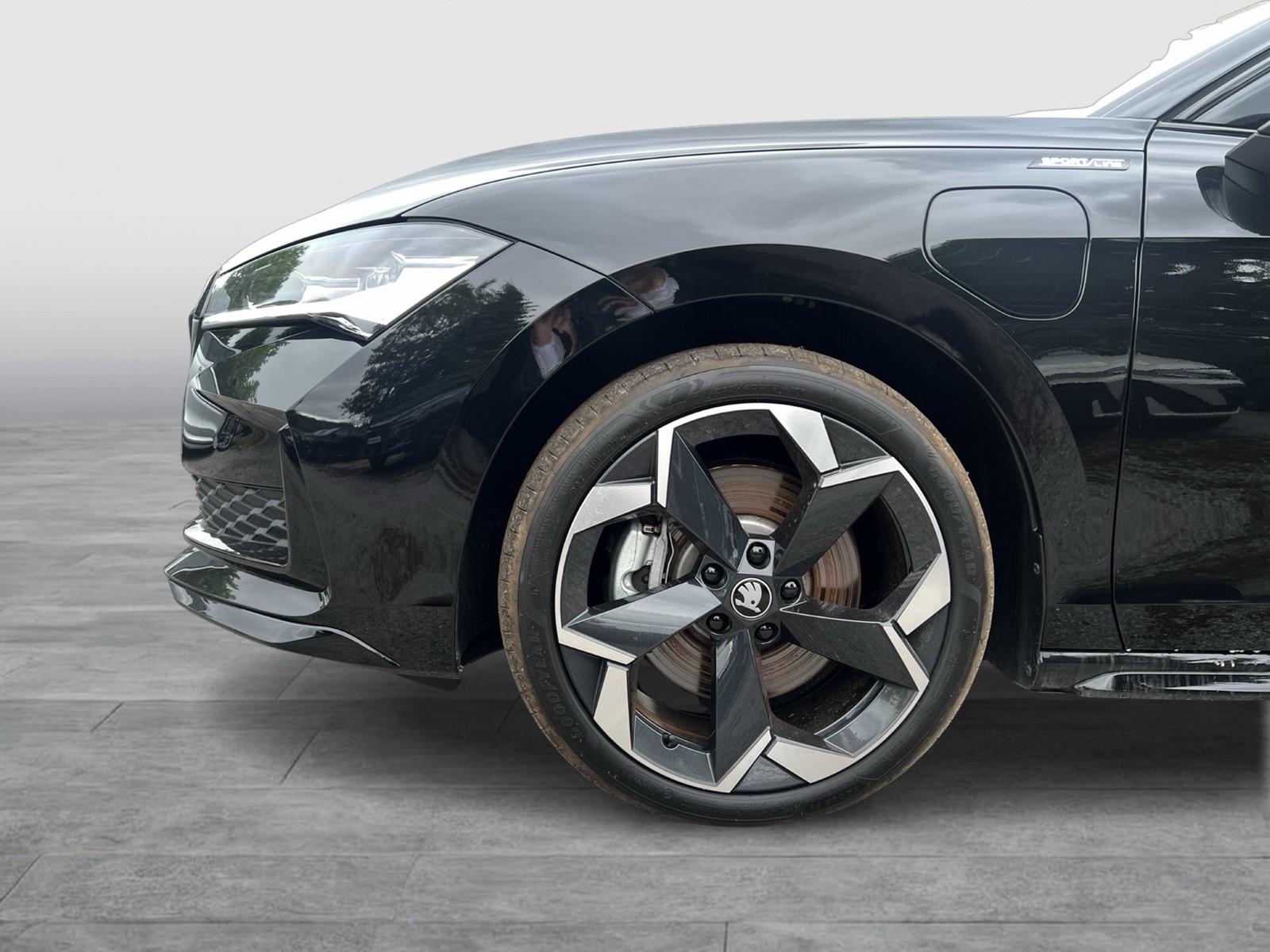 Skoda Superb Combi 1.5 iV SPORTLINE CAM ACC LM19 NAVI