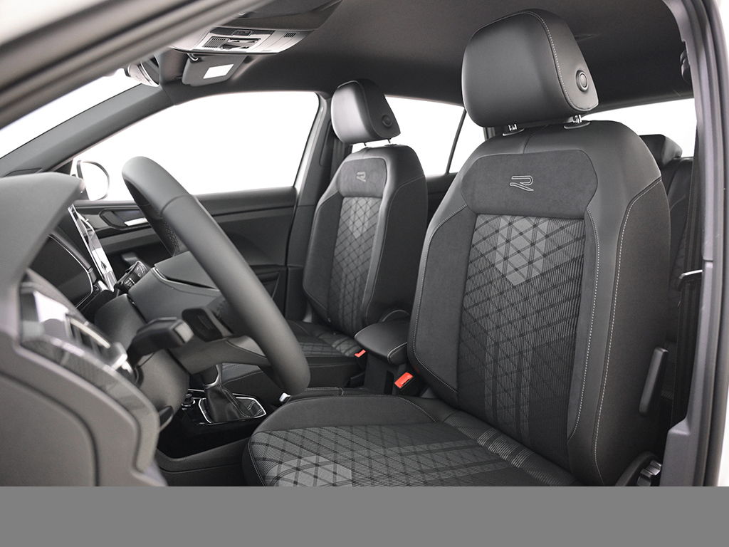 Volkswagen T-Cross 1.5 R-LINE DSG AHK NAVI KEYLESS CAM