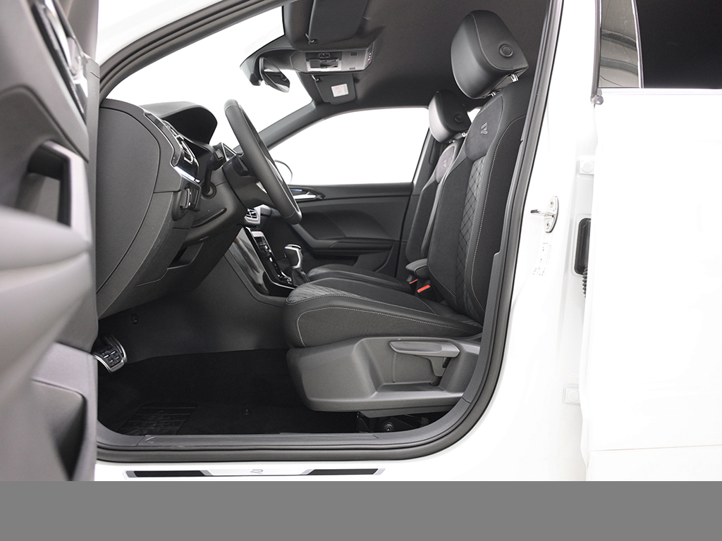 Volkswagen T-Cross 1.5 R-LINE DSG AHK NAVI KEYLESS CAM