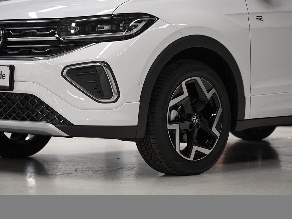 Volkswagen T-Cross 1.5 R-LINE DSG AHK NAVI KEYLESS CAM