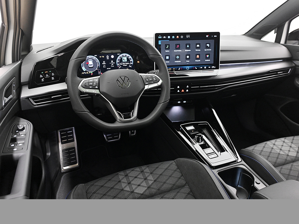 Volkswagen Golf 2.0 R-LINE DSG 4X4 AHK PANO MATRIXLED LM18