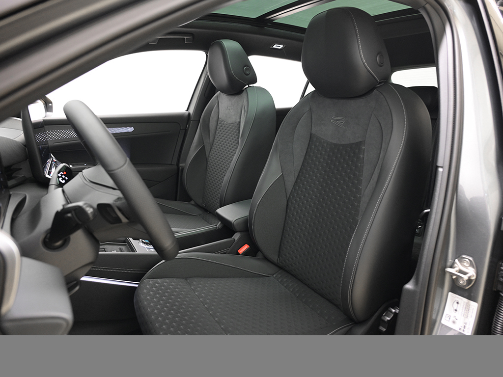 Volkswagen T-Roc 1.5 R-LINE DSG PANO STANDHZG BLACKSTYLE