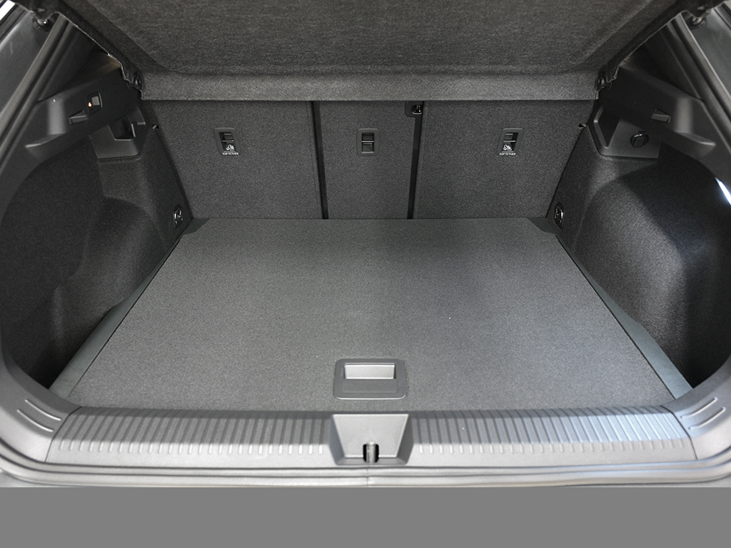 Volkswagen T-Roc 1.5 R-LINE DSG PANO STANDHZG BLACKSTYLE