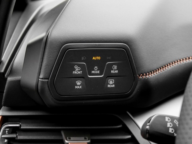 Cupra Born E-BOOST 360°CAM ACC LM19 NAVI SITZHEIZUNG