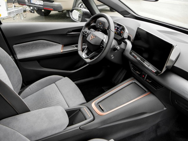 Cupra Born E-BOOST 360°CAM ACC LM19 NAVI SITZHEIZUNG