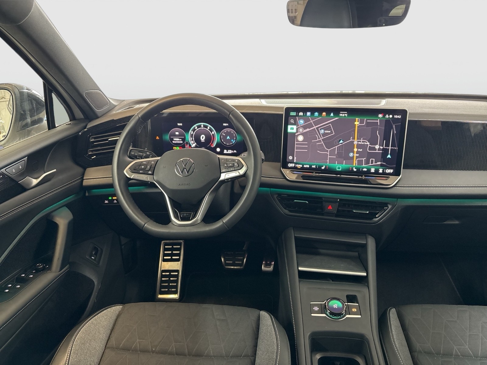 Volkswagen Tiguan 1.5 eTSI GOAL AHK 360°CAM ACC LM18 NAVI