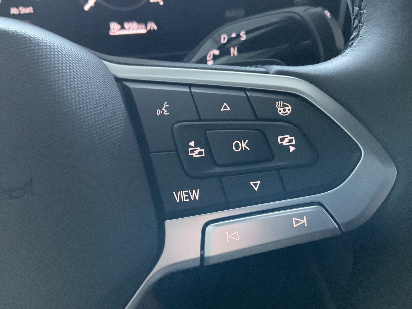 Volkswagen Tiguan 2.0 GOAL 4X4 360CAM ACC LM18 EKLAPPE NAVI