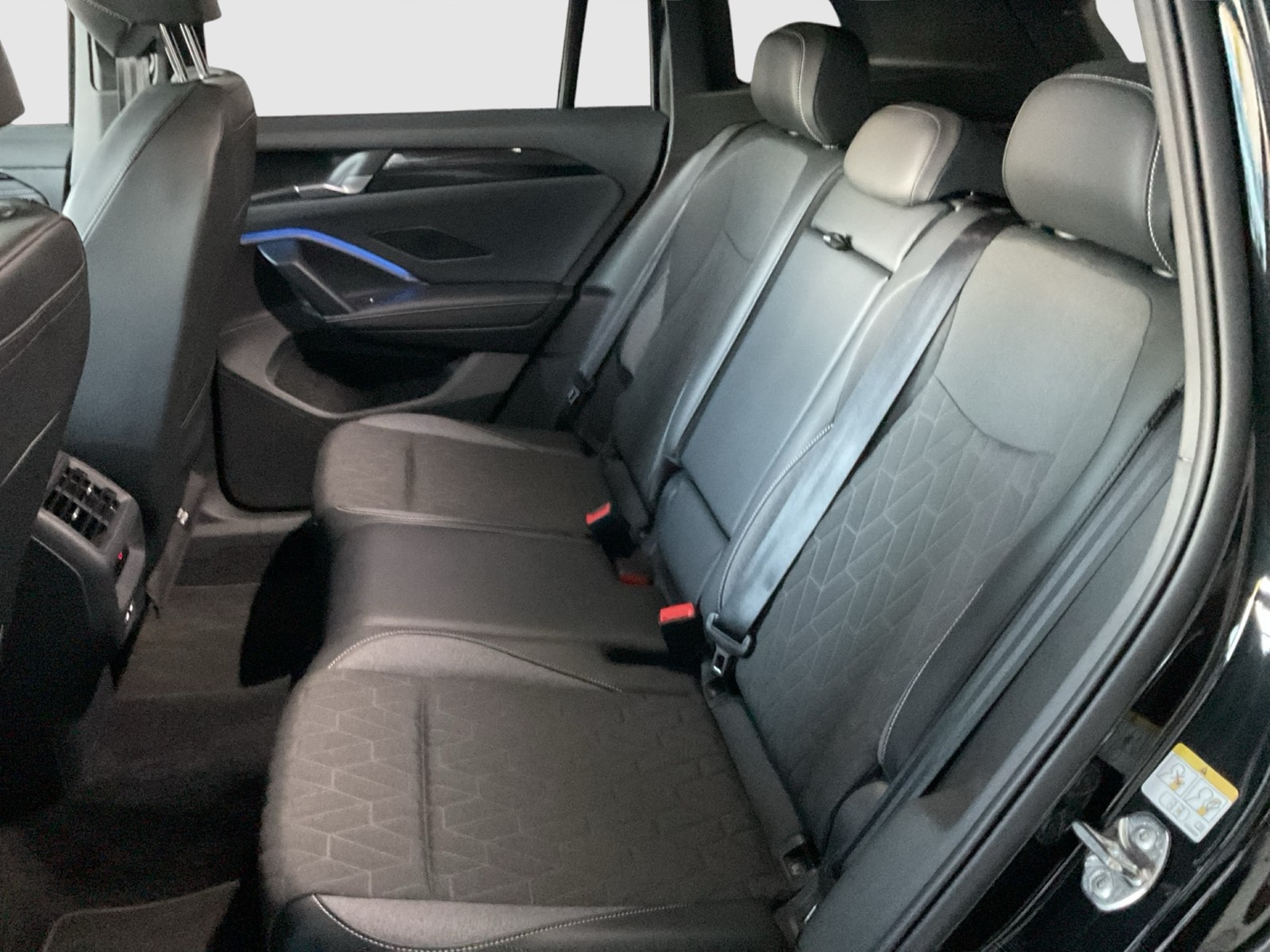 Volkswagen Tiguan 2.0 GOAL 4X4 360CAM ACC LM18 EKLAPPE NAVI