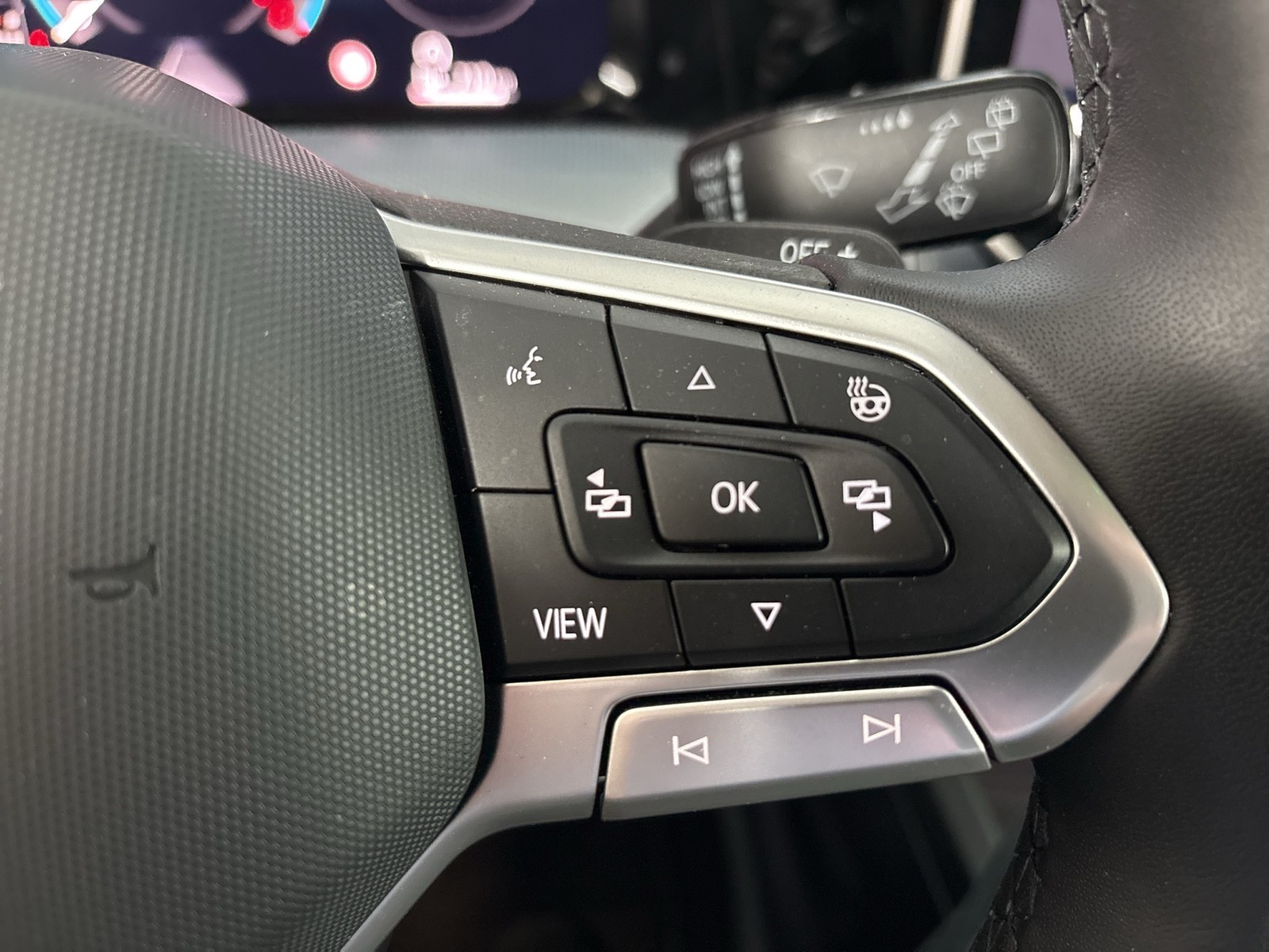 Volkswagen Golf VIII 1.5 eTSI GOAL AHK CAM ACC NAVI LED+