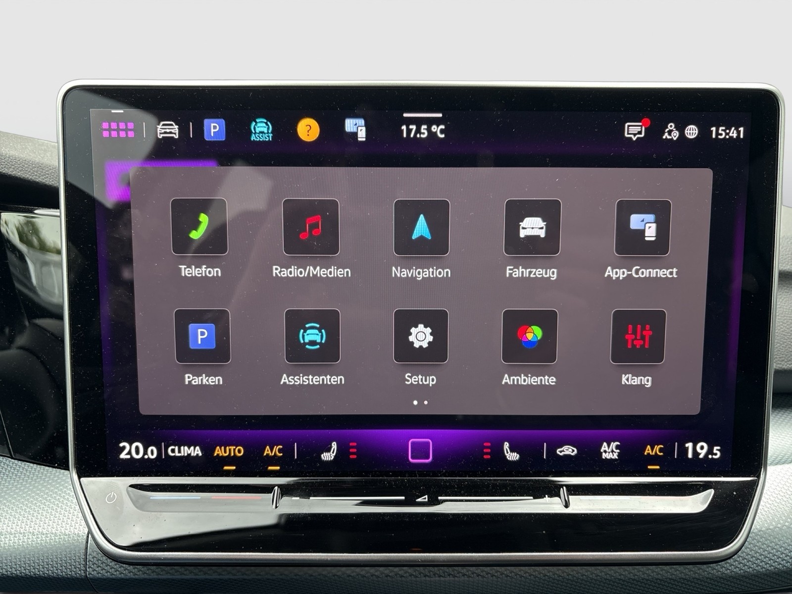Volkswagen Golf VIII 2.0 GOAL AHK CAM ACC NAVI LED+ CARPLAY