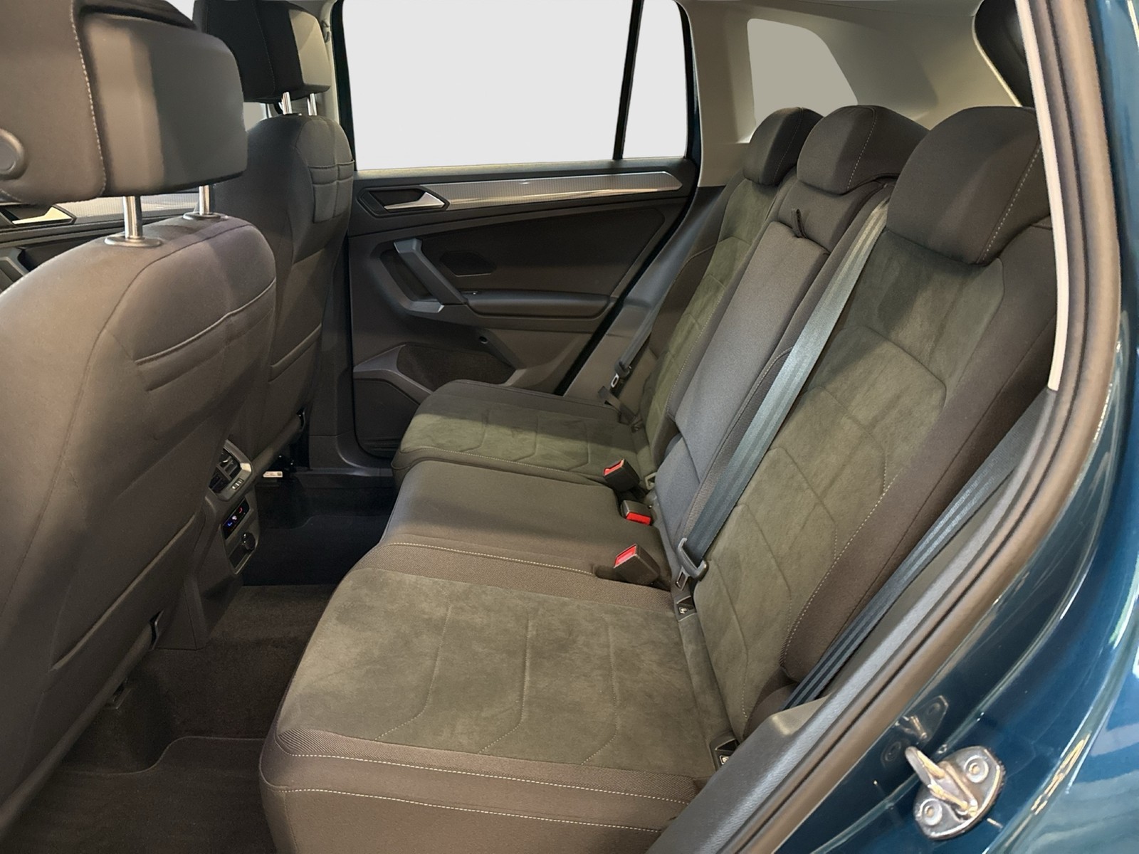 Volkswagen Tiguan 1.5 LIFE KAMERA ALU18 eKLAPPE NAVI
