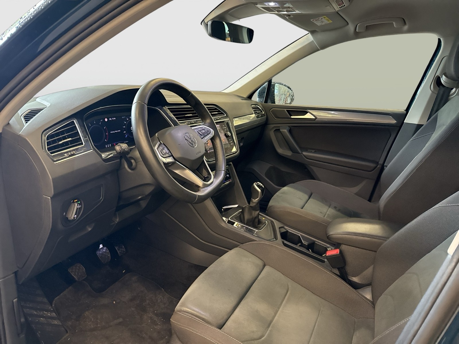 Volkswagen Tiguan 1.5 LIFE KAMERA ALU18 eKLAPPE NAVI