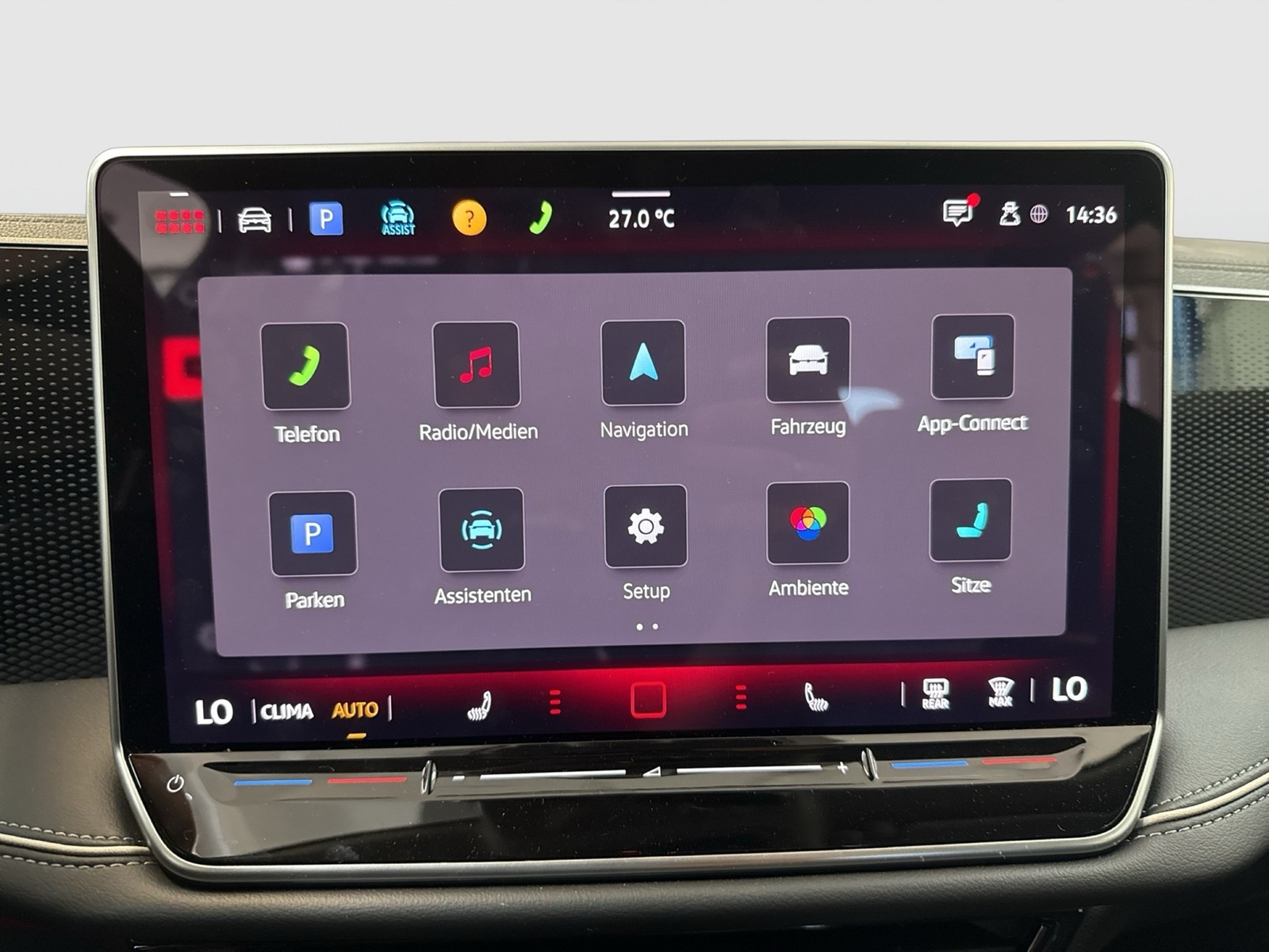 Volkswagen Passat Variant 1.5 eTSI BUSINESS AHK 360°CAM ACC