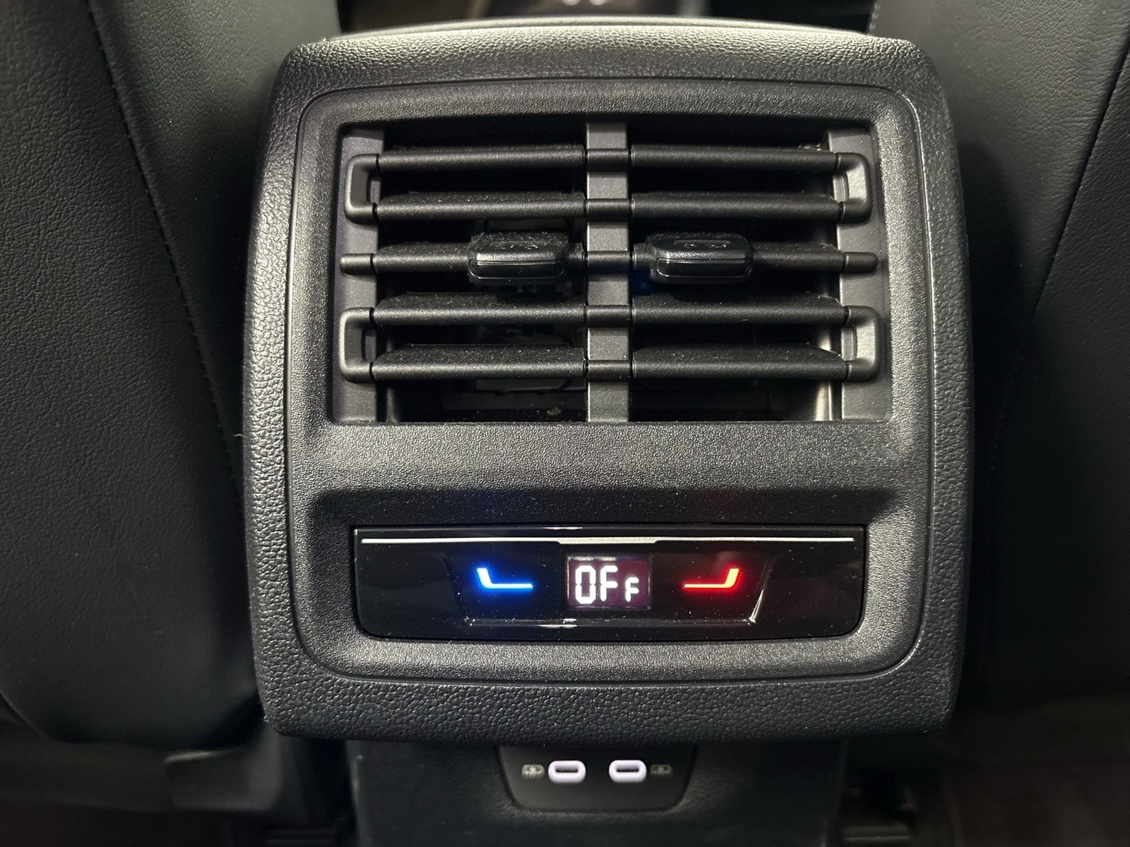 Volkswagen Golf VIII 1.5 eTSI GOAL AHK CAM ACC MATRIX NAVI