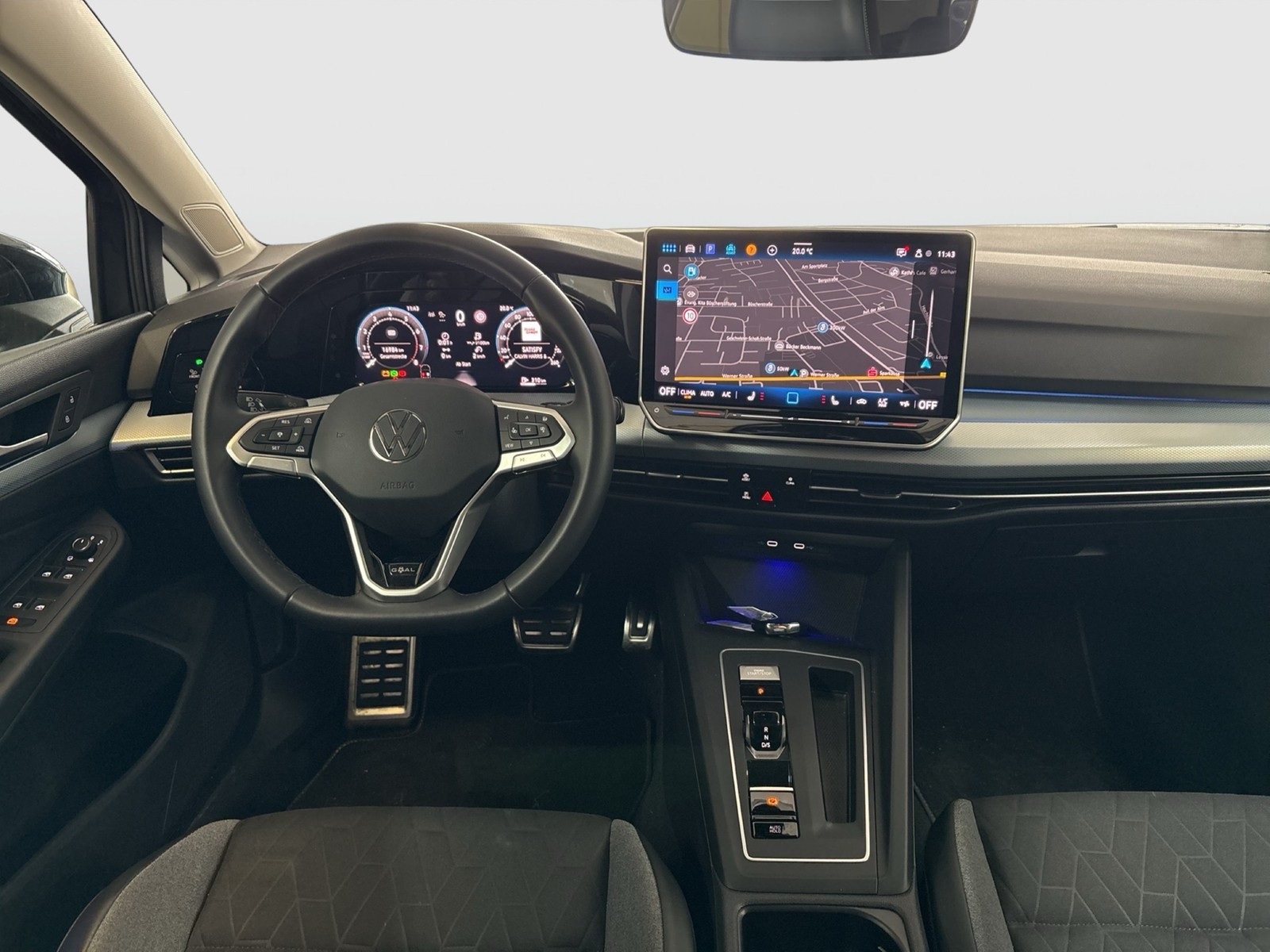 Volkswagen Golf VIII 1.5 eTSI GOAL AHK CAM ACC MATRIX NAVI