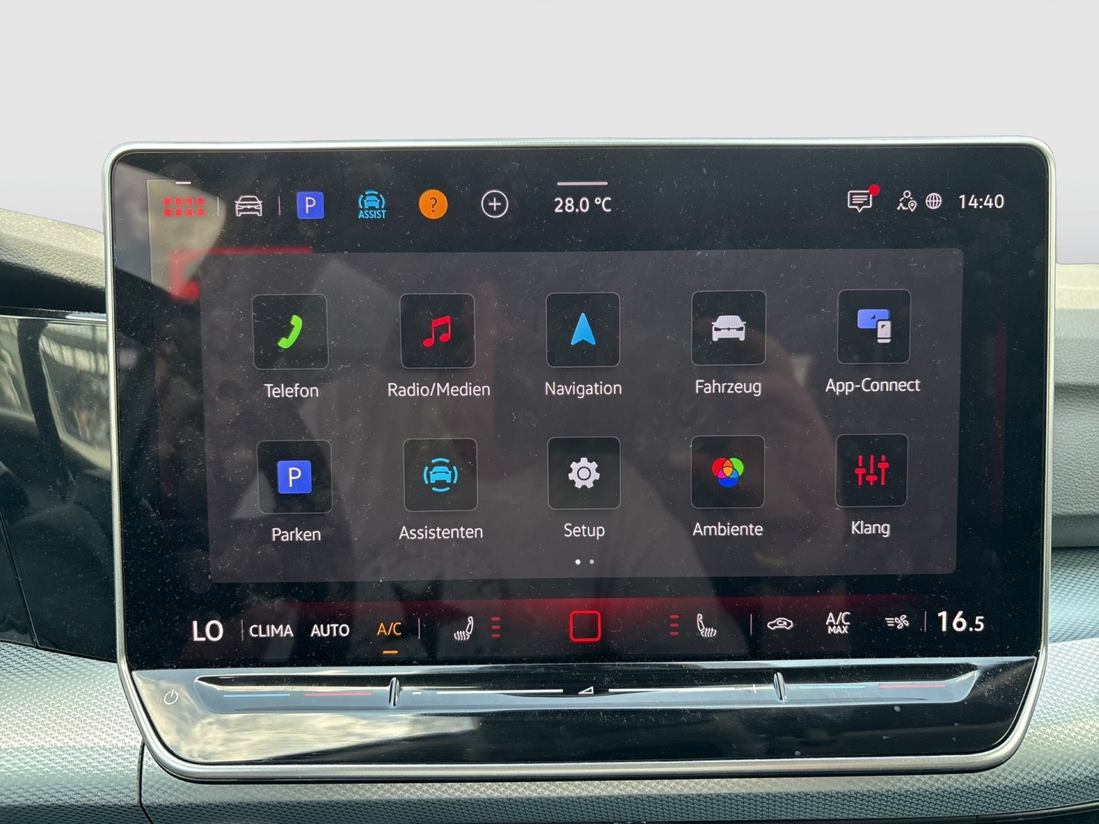 Volkswagen Golf VIII 2.0 GOAL AHK CAM ACC NAVI LED+ CARPLAY