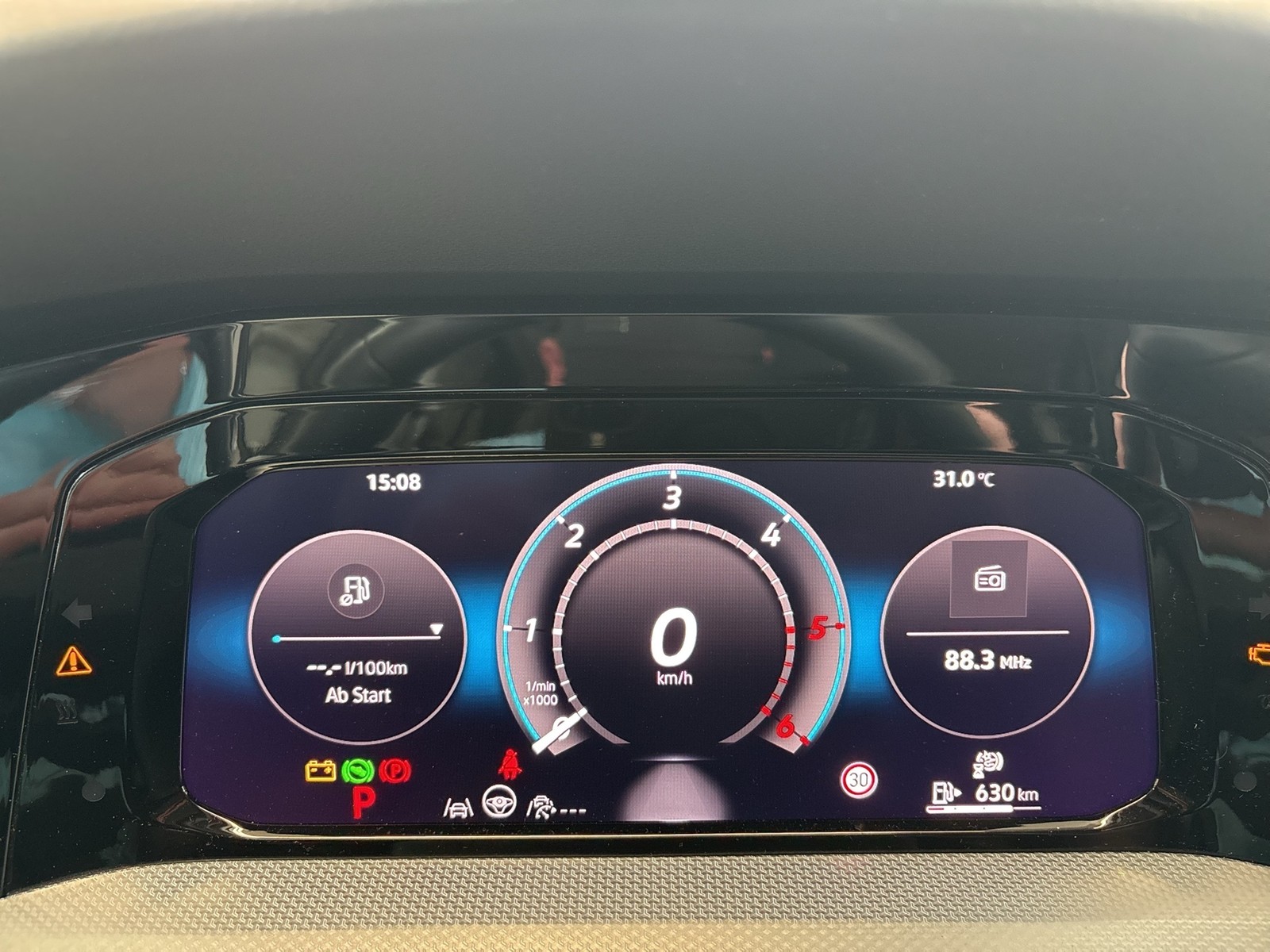 Volkswagen Golf VIII 2.0 GOAL AHK CAM ACC NAVI LED+ CARPLAY