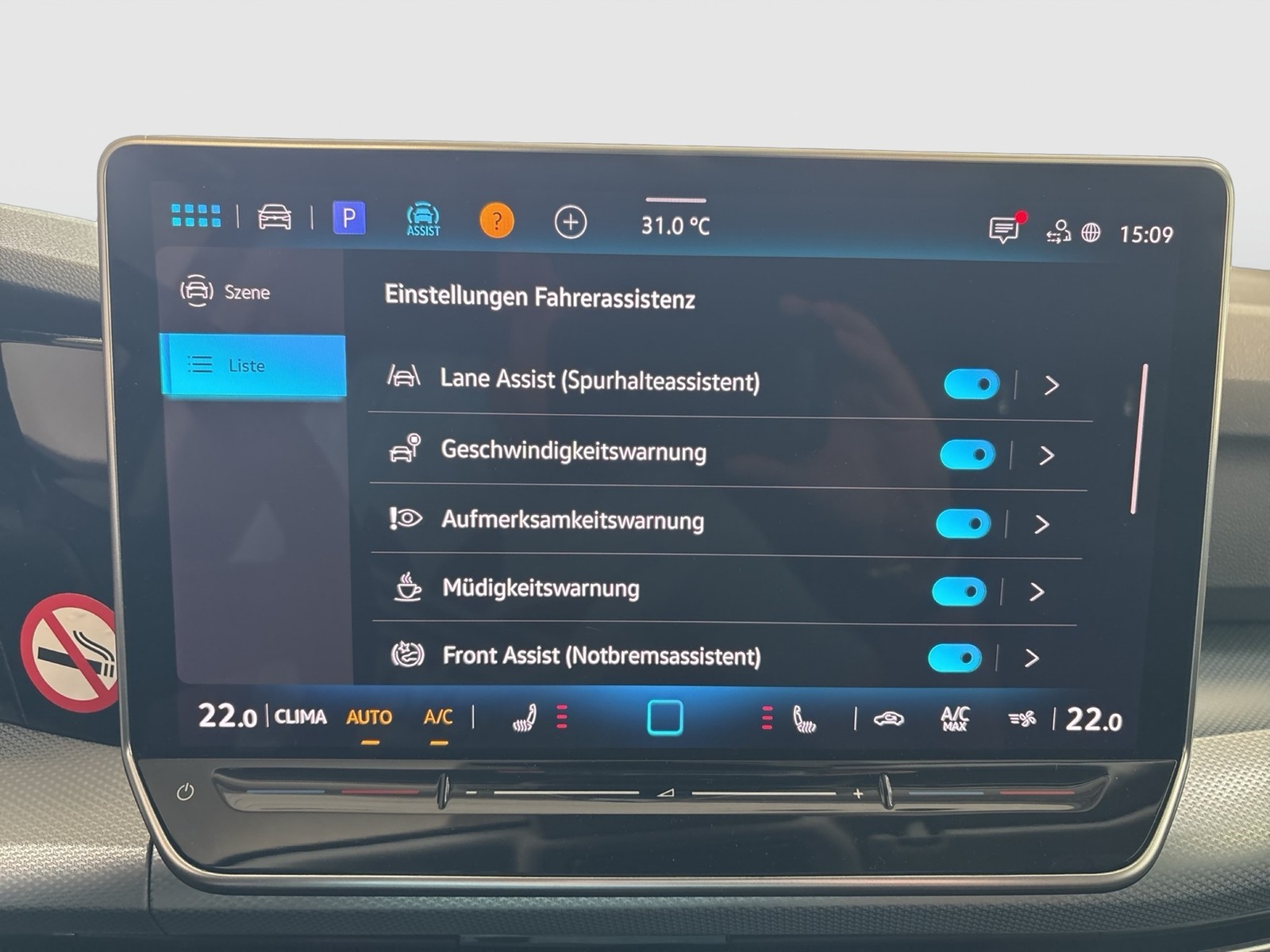 Volkswagen Golf VIII 2.0 GOAL AHK CAM ACC NAVI LED+ CARPLAY