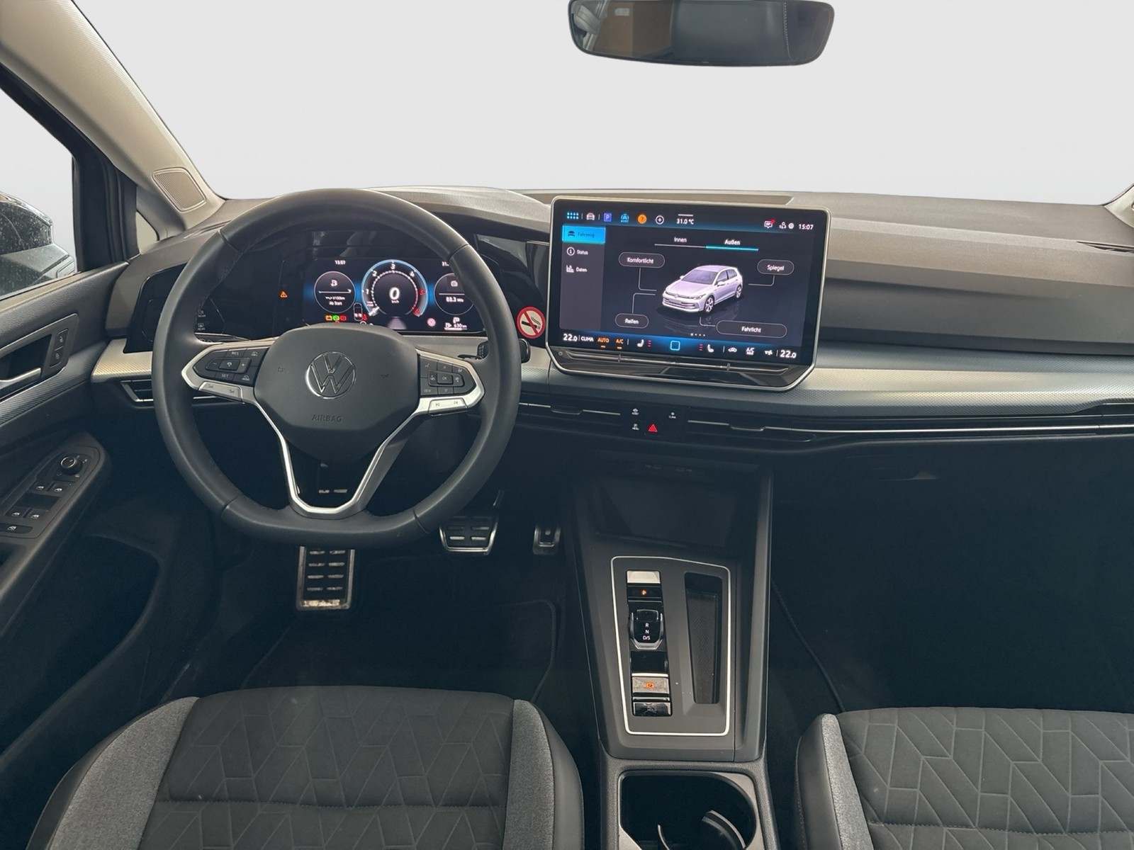 Volkswagen Golf VIII 2.0 GOAL AHK CAM ACC NAVI LED+ CARPLAY