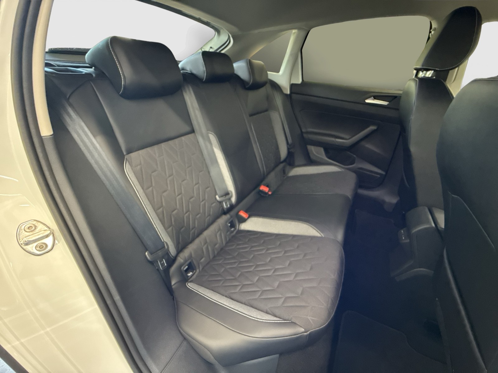 Volkswagen Taigo 1.5 GOAL ACC NAVI CARPLAY ALU SITZHEIZUNG