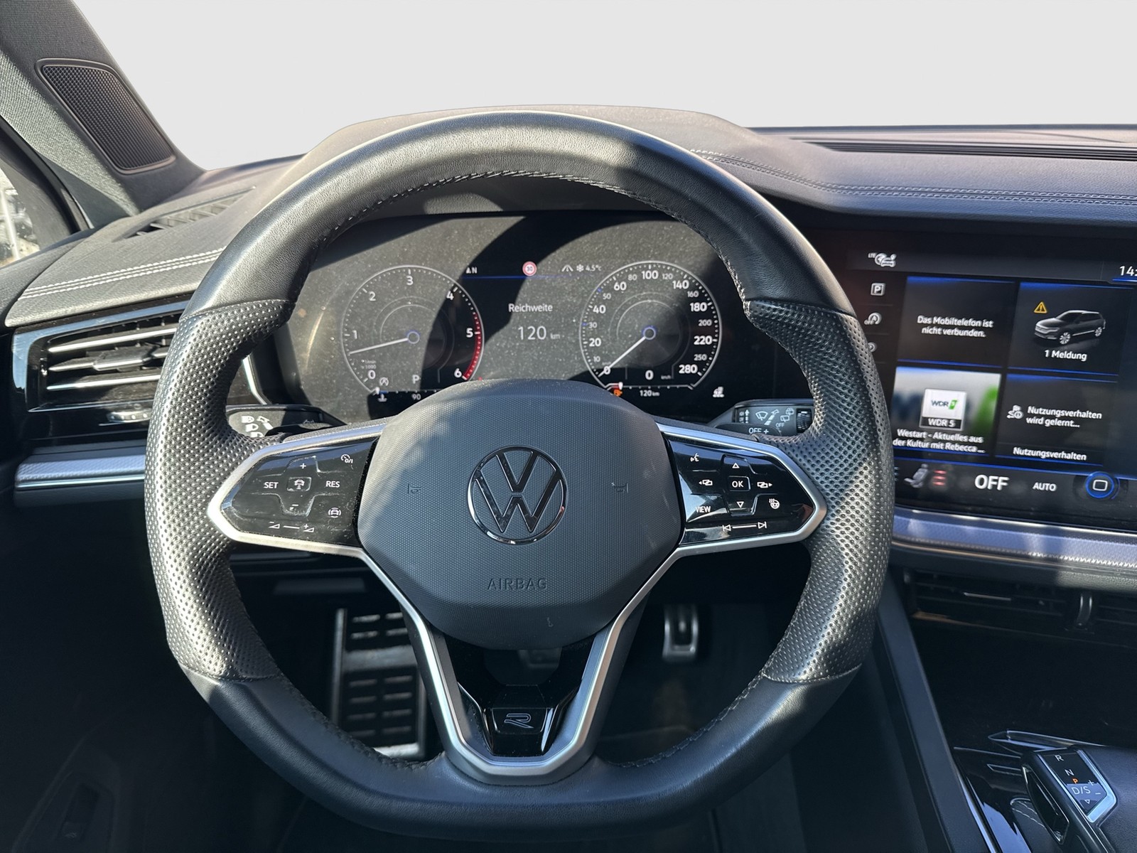 Volkswagen Touareg V6 R-LINE STANDHZ. AHK CAM ALU20 eKLAPPE