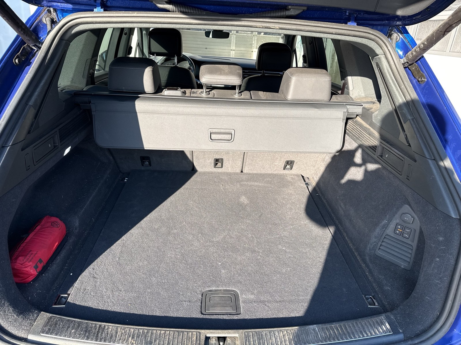 Volkswagen Touareg V6 R-LINE STANDHZ. AHK CAM ALU20 eKLAPPE