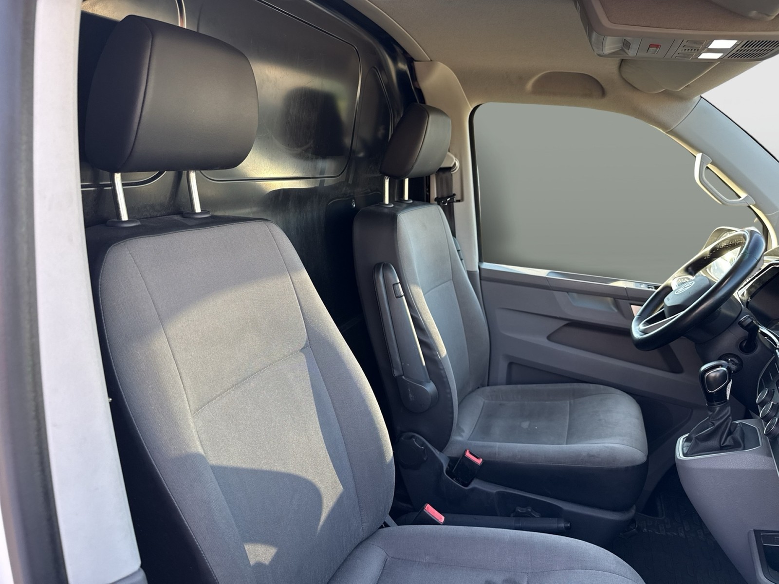 Volkswagen T6 Transporter 2.0 T6.1 Kasten ACC NAVI SITZHEIZ