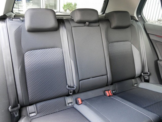 Volkswagen Golf 2.0 ACTIVE AHK CAM ACC NAVI SITZHEIZ.