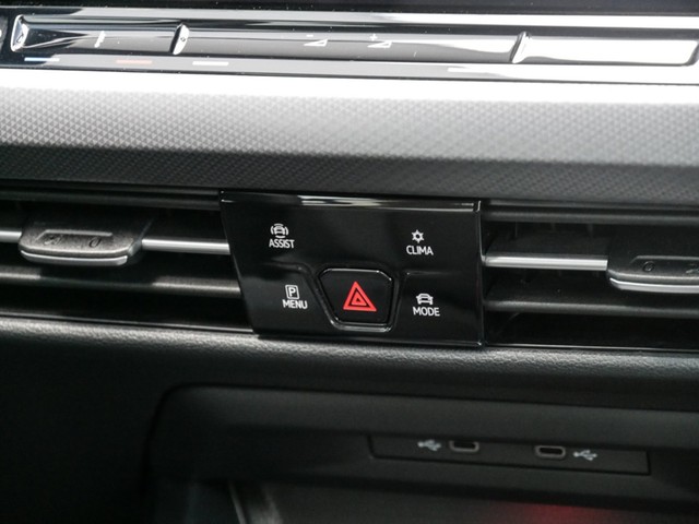 Volkswagen Golf 2.0 ACTIVE AHK CAM ACC NAVI SITZHEIZ.