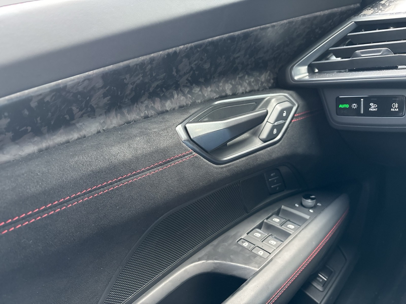 Audi RS e-tron GT performance quattro CARBONDACH B&O