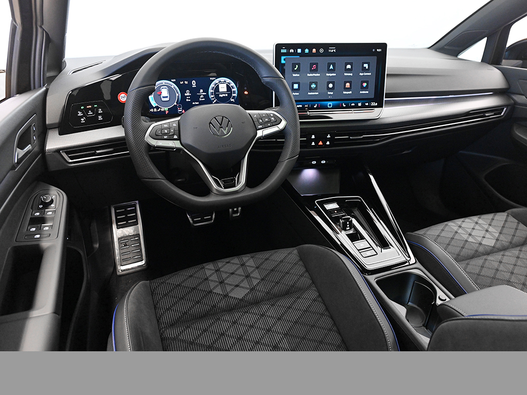 Volkswagen Golf Variant VIII 2.0 R-LINE BLACKSTYLE PANO CAM