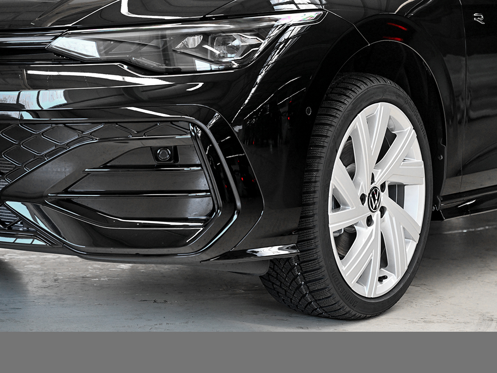 Volkswagen Golf Variant VIII 2.0 R-LINE BLACKSTYLE PANO CAM