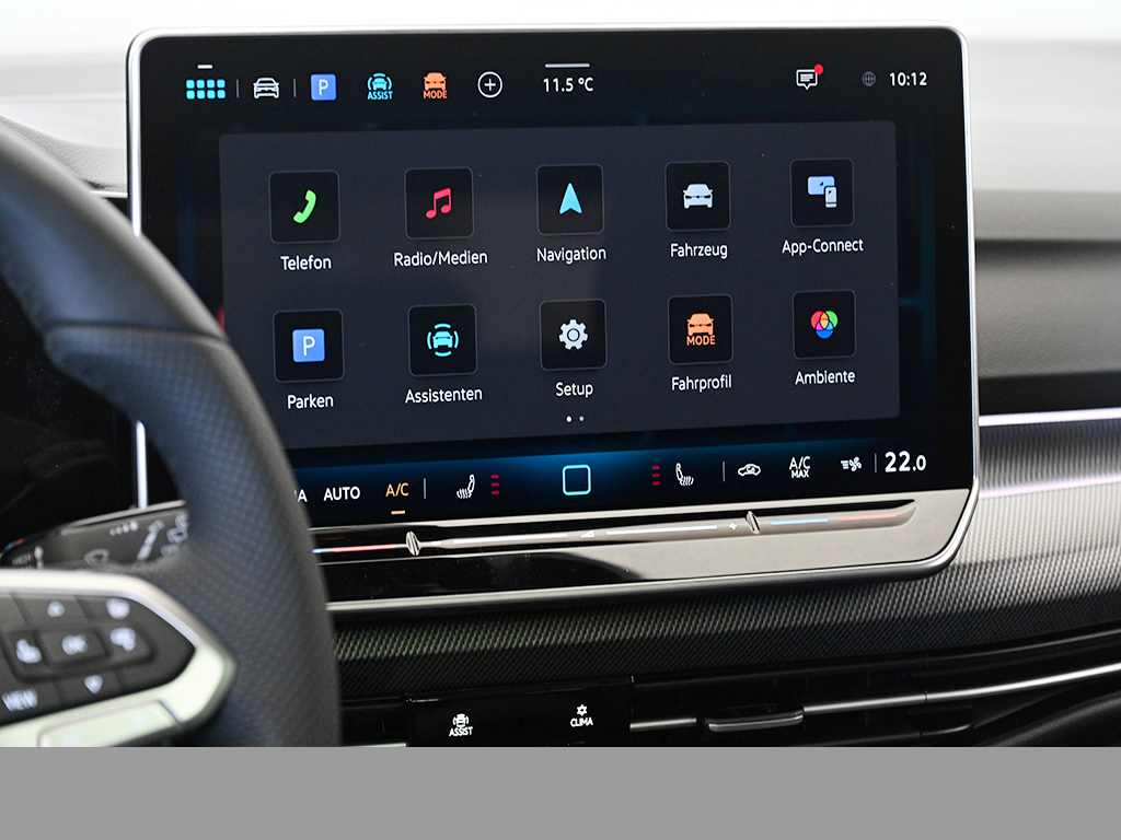 Volkswagen Golf Variant VIII 2.0 R-LINE BLACKSTYLE PANO CAM