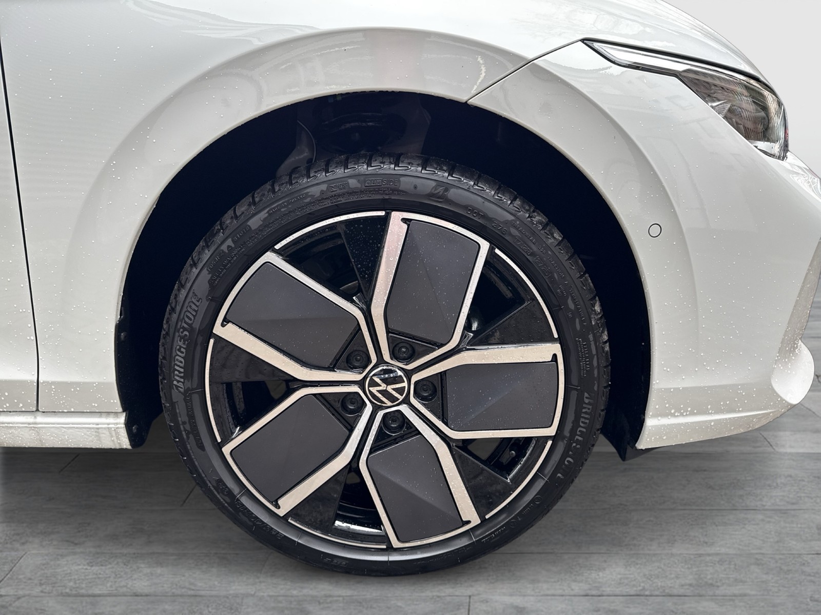 Volkswagen Golf 1.5 STYLE DSG PANO MATRIXLED KEYLESS LM18