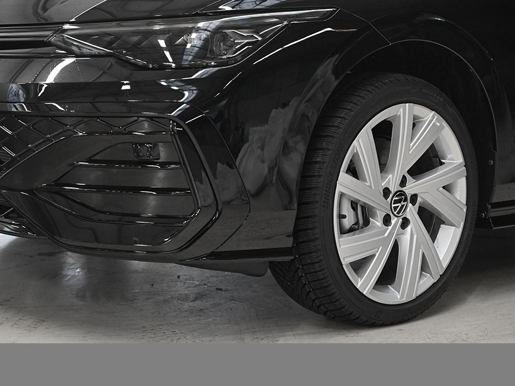 Volkswagen Golf Variant VIII 2.0 R-LINE BLACKSTYLE PANO CAM