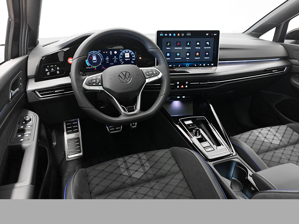 Volkswagen Golf Variant VIII 2.0 R-LINE BLACKSTYLE PANO CAM