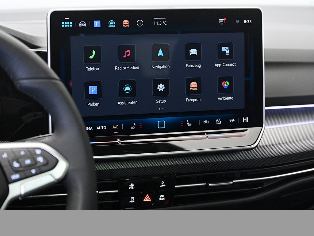 Volkswagen Golf Variant VIII 2.0 R-LINE BLACKSTYLE PANO CAM