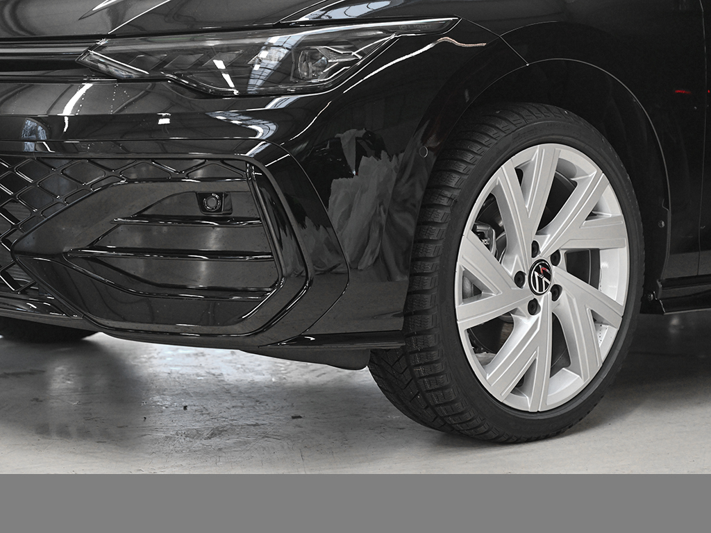 Volkswagen Golf Variant VIII 2.0 R-LINE BLACKSTYLE PANO CAM