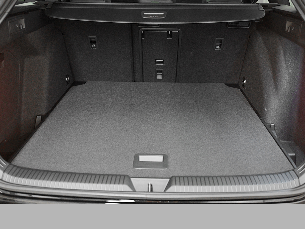 Volkswagen Golf Variant VIII 2.0 R-LINE BLACKSTYLE PANO CAM