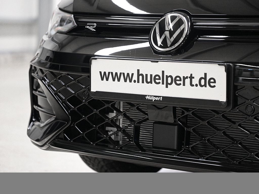Volkswagen Golf VIII 1.5 eTSI R-LINE BLACK STYLE CAM LM18