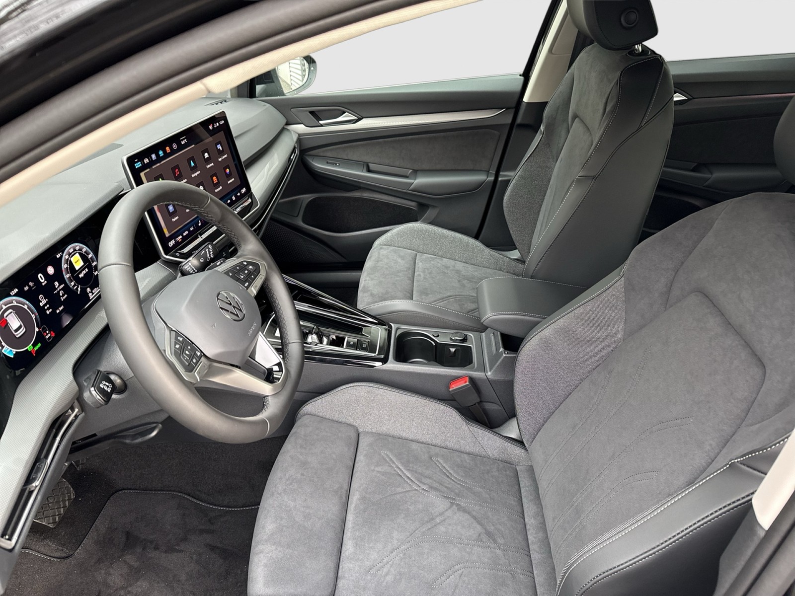 Volkswagen Golf Variant 1.5 STYLE DSG AHK eKLAPPE CAM LM18