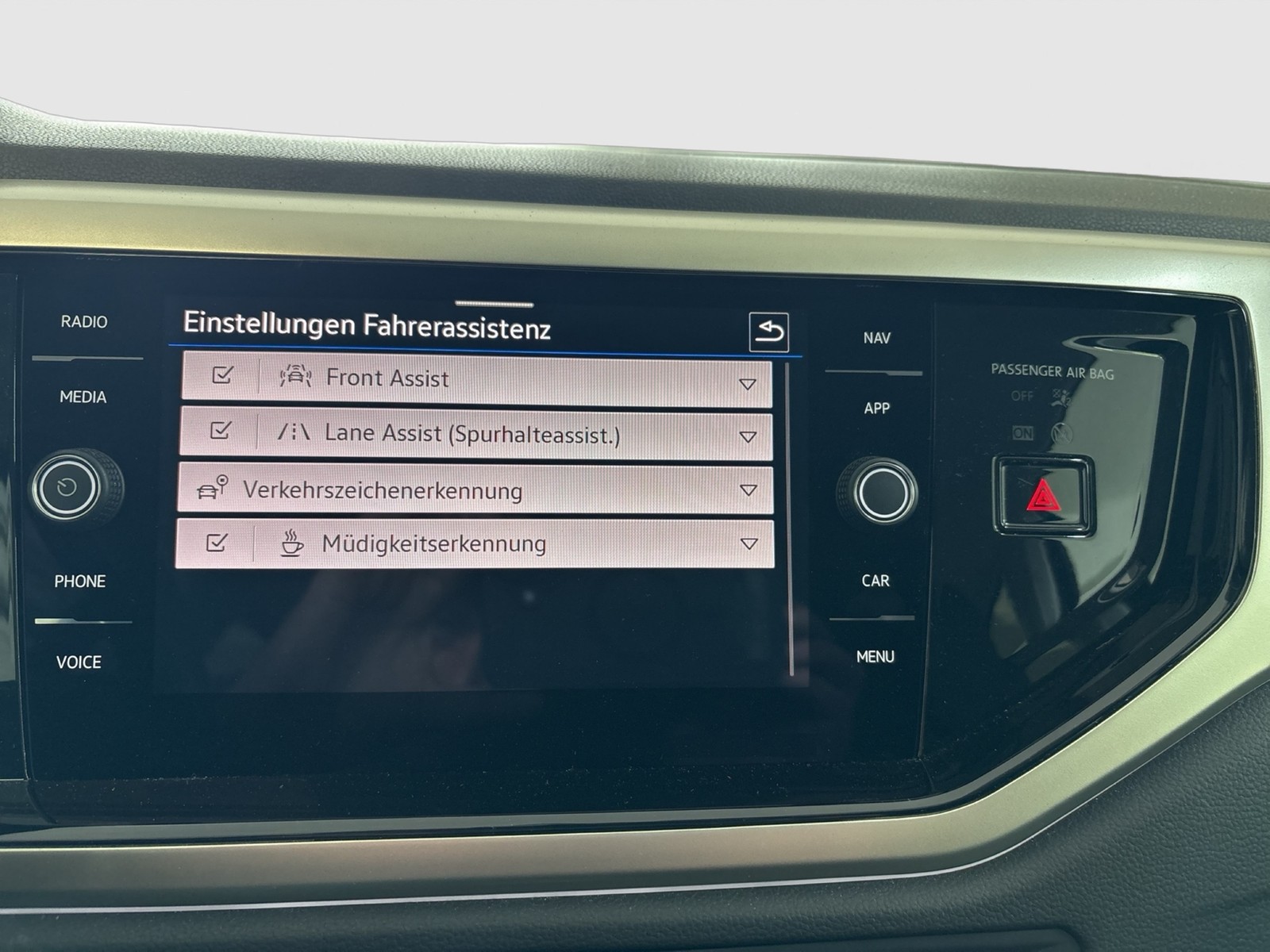 Volkswagen Polo 1.0 MOVE NAVI ALU CARPLAY SITZHEIZUNG LED