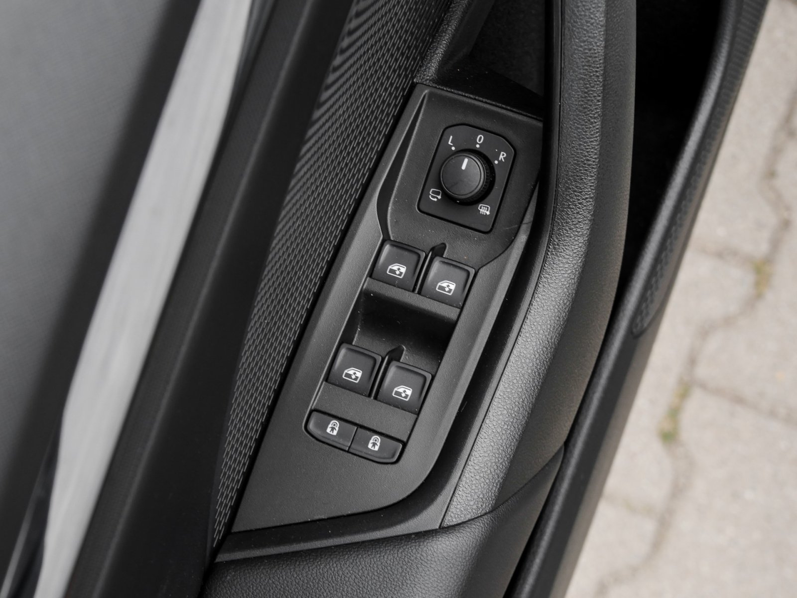 Skoda Octavia Combi 1.5 e-TEC SELECTION CAM ACC NAVI