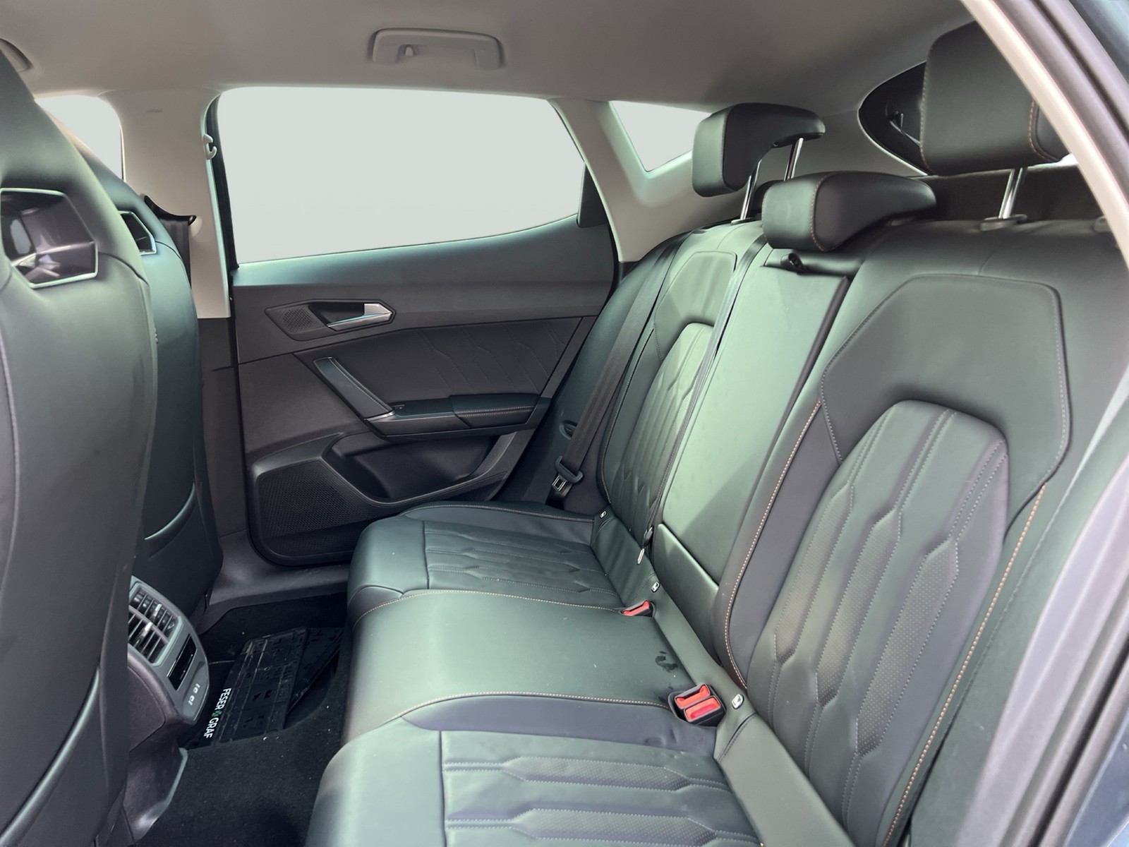 Cupra Formentor 1.4 HYBRID LEDER AHK CAM ACC E-KLAPPE