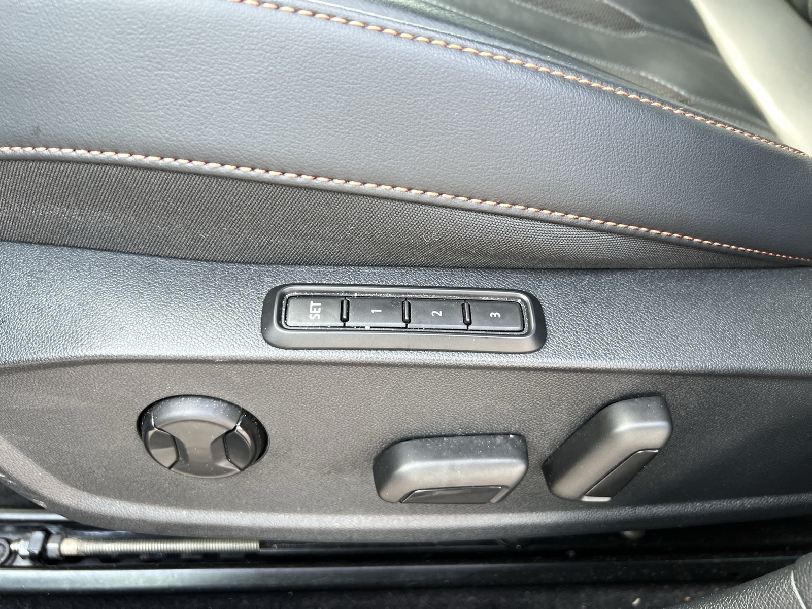 Cupra Formentor 1.4 HYBRID LEDER AHK CAM ACC E-KLAPPE